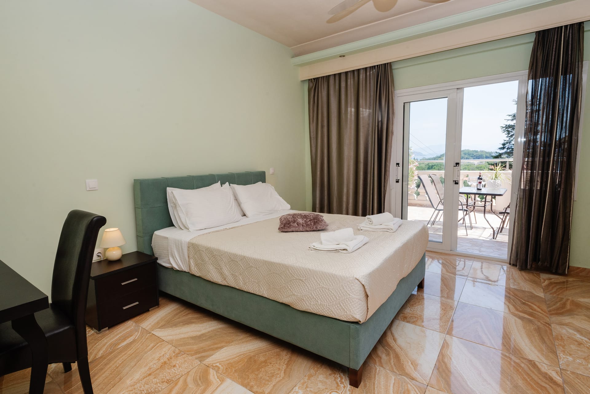 Superior Family Panoramic Sea View