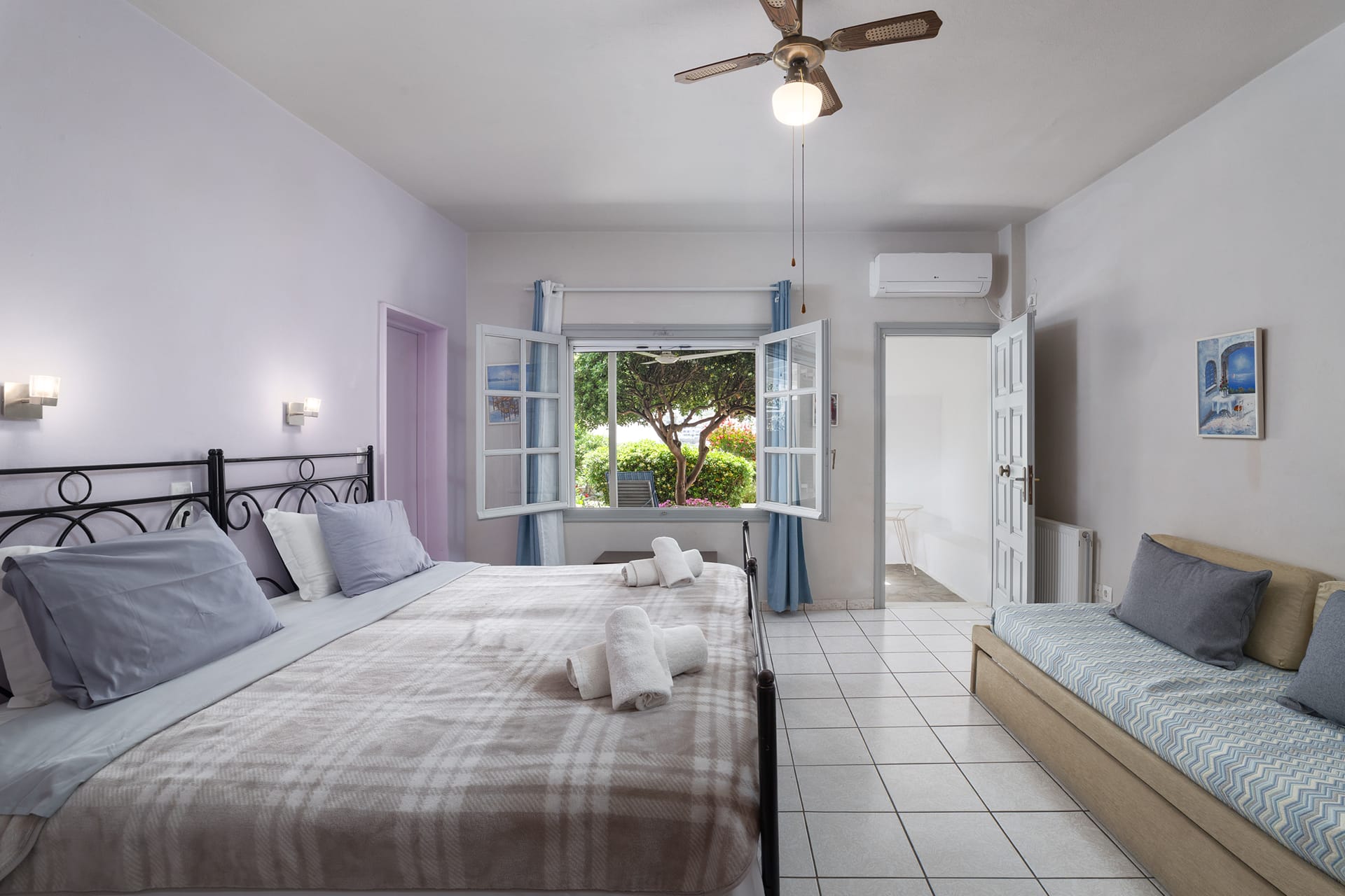 Garden House with View