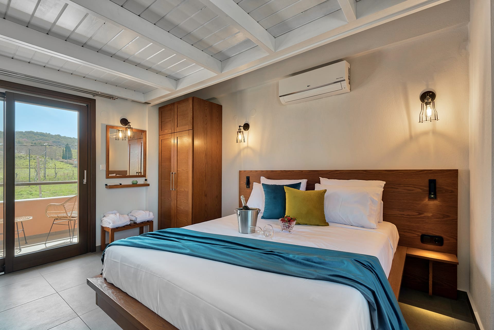 Villa Melia Luxury Suites, Grčka — Oceanus