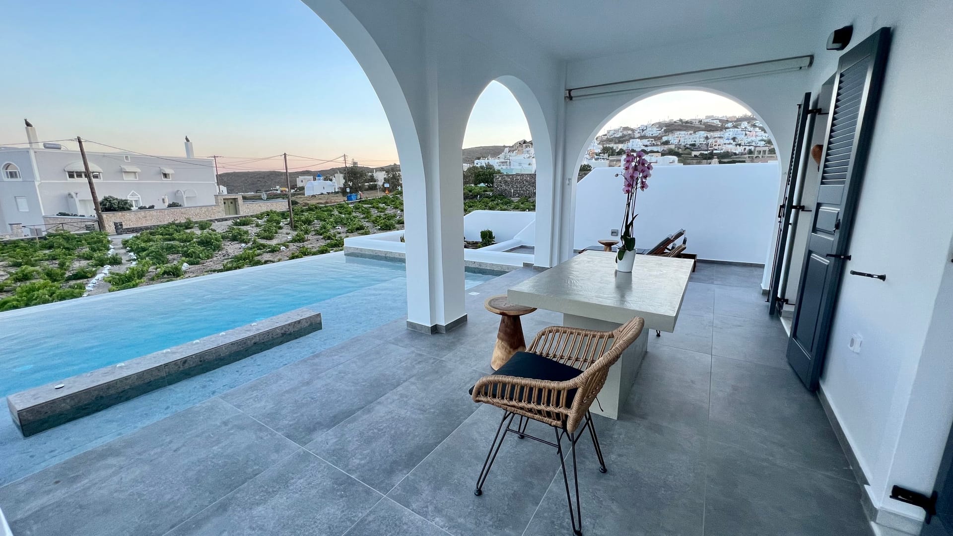 Honeymoon Suite with Private Pool & Jetted Tub