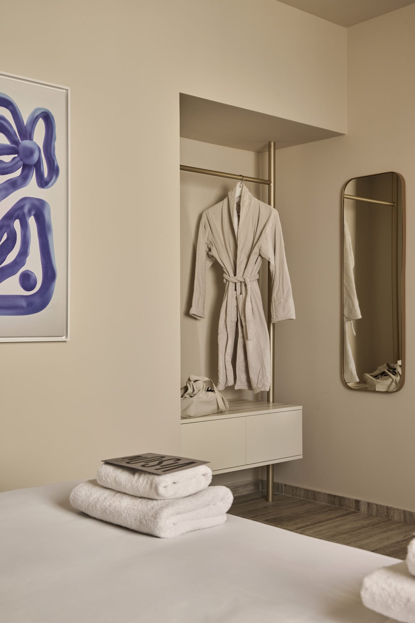 Vision Top Floor One Bedroom Apartment