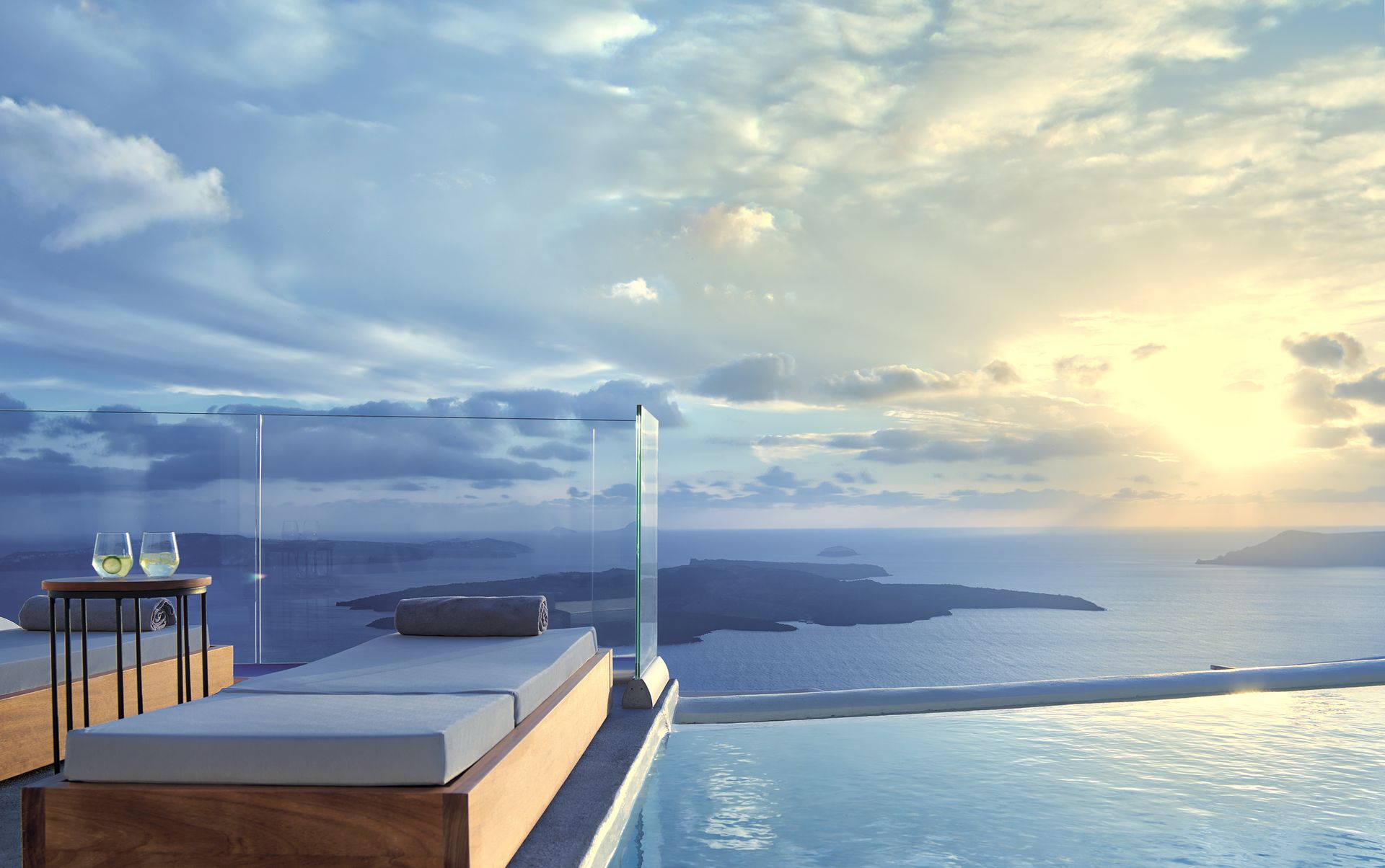 Villa Ioli with Stunning Caldera Views