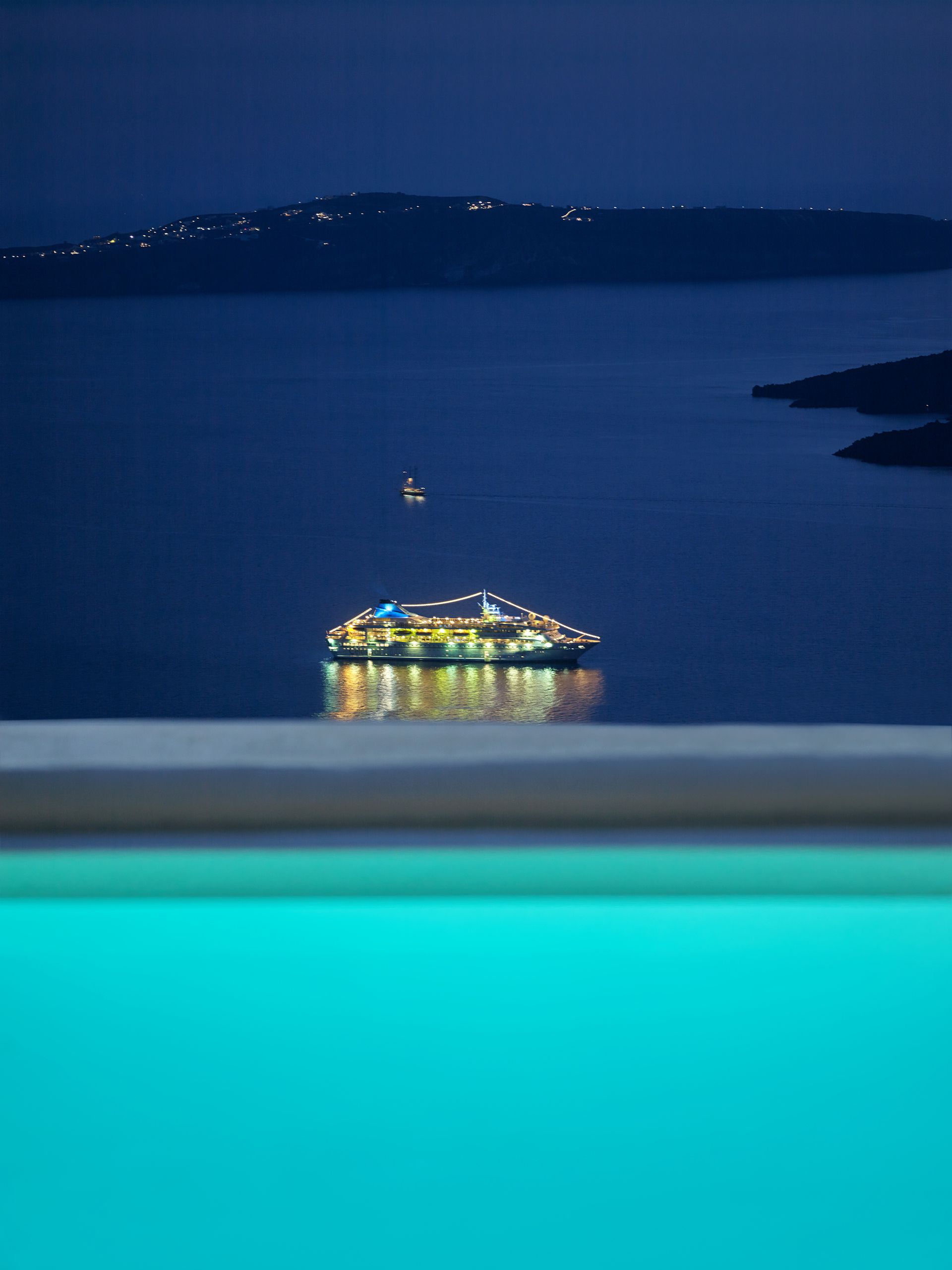 Villa Ioli with Stunning Caldera Views