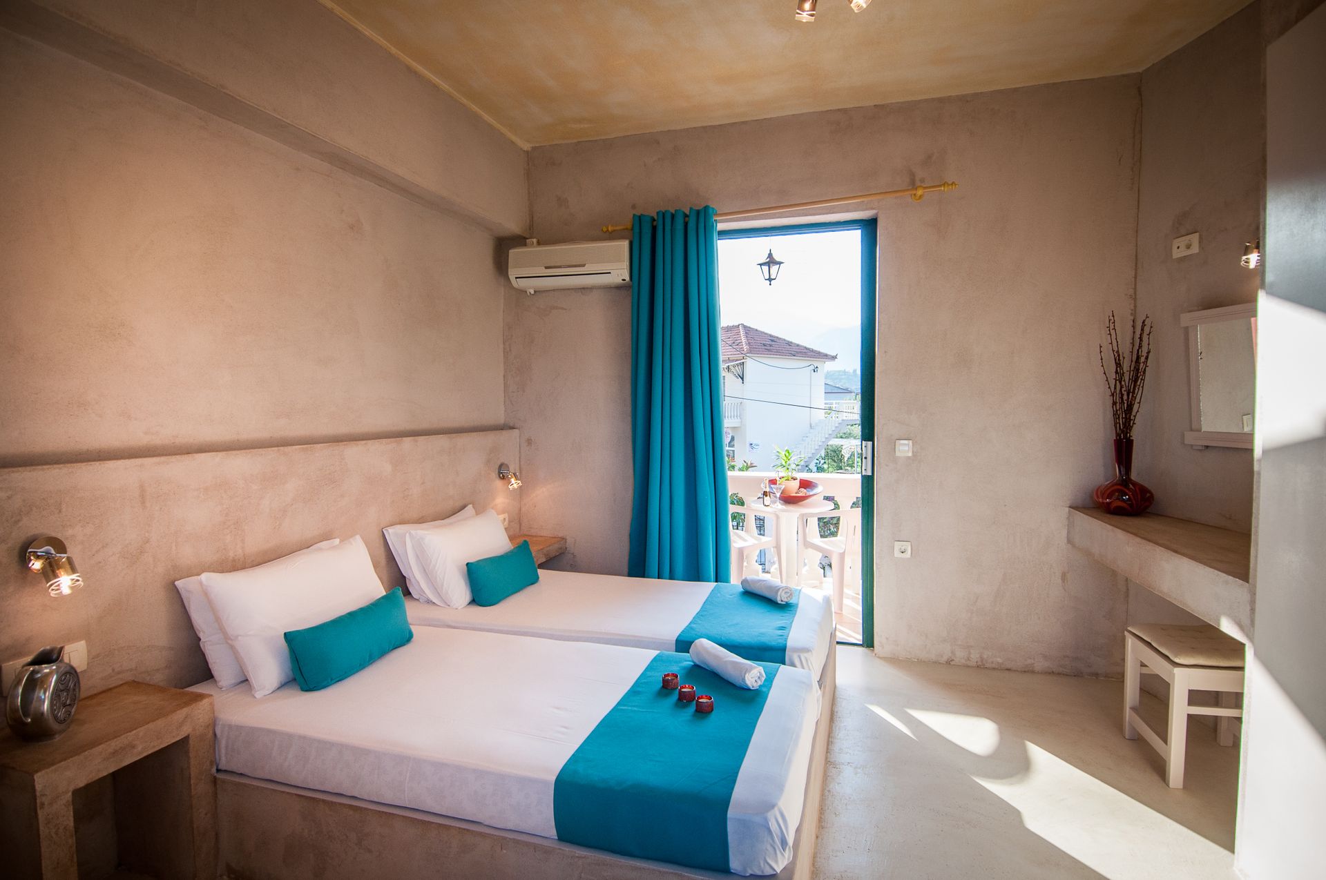 Studio with Balcony (2 adults)
