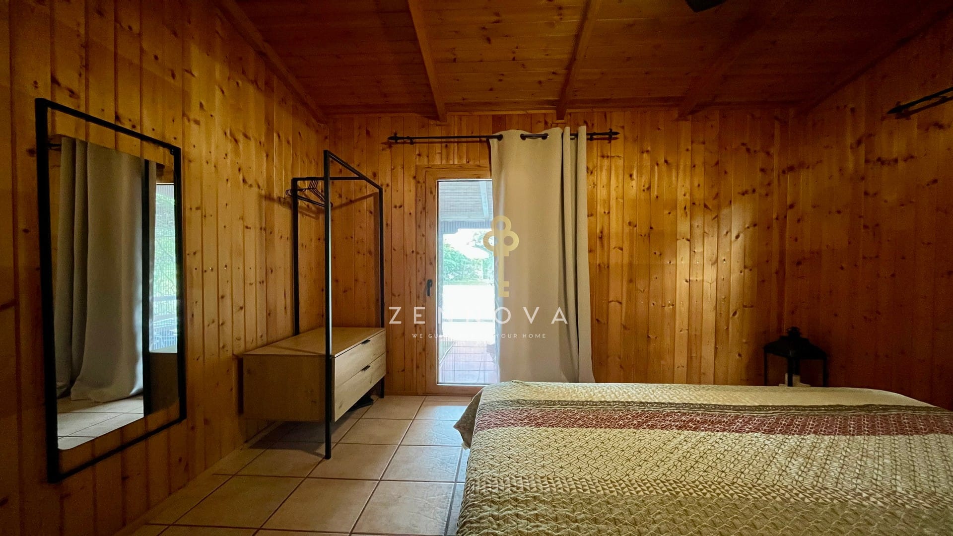 Zennova #25 Casa Mocha