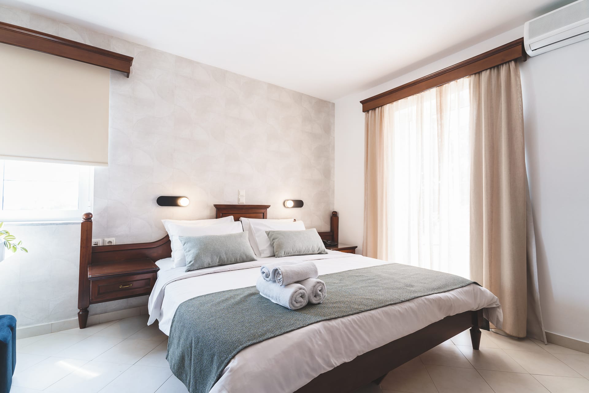 Luxury Maisonette with Private Pool