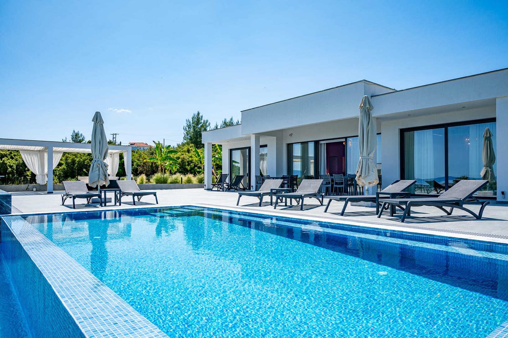 Villa VIP