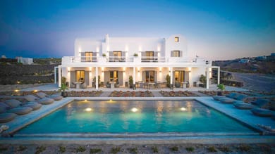 Absolute Paradise Santorini - Image 4