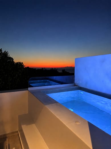 Suite with Outdoor Hot Tub