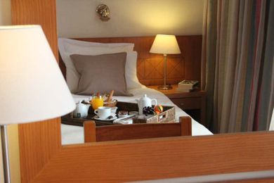 Achillion Hotel Athens - Image 2