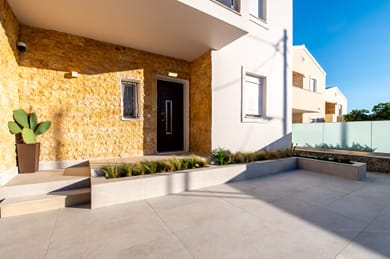 ACHILLION LUXURY CORFU VILLA & SUITES - Image 2