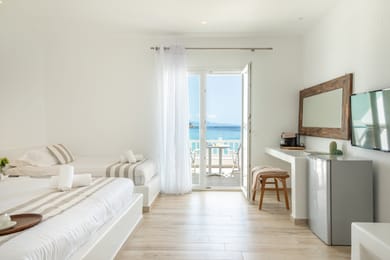 Deluxe Triple Room Sea View