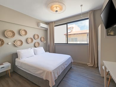 Deluxe Apartment with Balcony