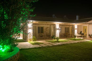 Acrothea Perdika - Image 3