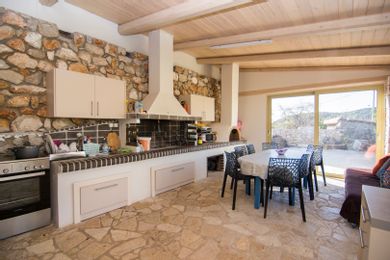 Acrothea Perdika - Image 5