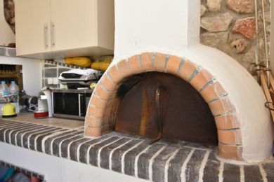 Acrothea Perdika - Image 6