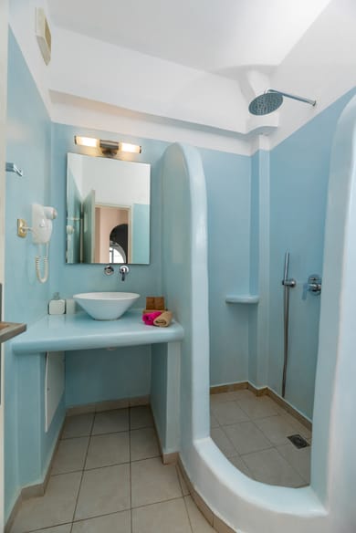 One-Bedroom Apartment with Caldera View