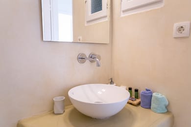 One-Bedroom Apartment Upper Floor with Partial Sea View