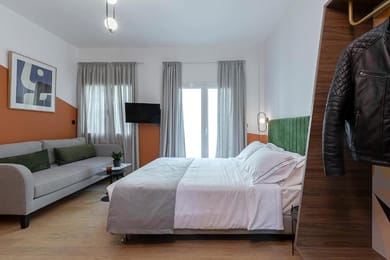 King Studio with Sofa Bed