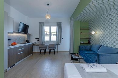 Queen Studio with view of the ACROPOLIS