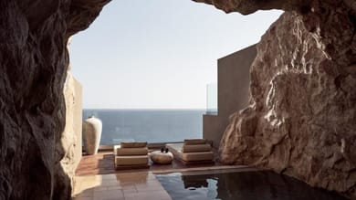 Cave Suite (Sea View with private pool)