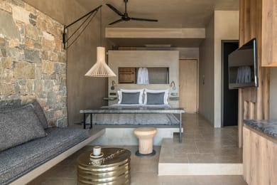 Wave Suite (Sea View with Private Pool & Garden)