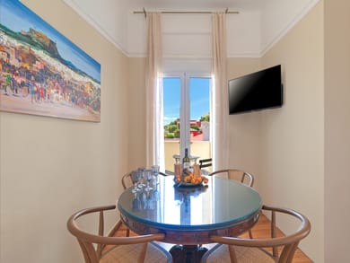 Theatron - Deluxe Apartment Balcony Acropolis View