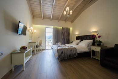 Adam's Hotel - Image 4