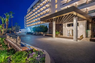 Adams Beach Hotel - Image 2