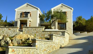 Adastra Ithaca Luxury Suites - Image 2