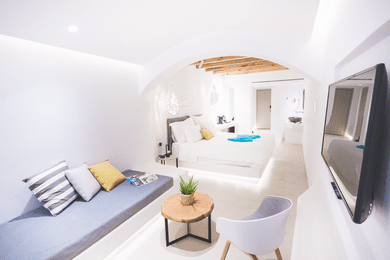 Cave Suite with Outdoor Heated Private Pool