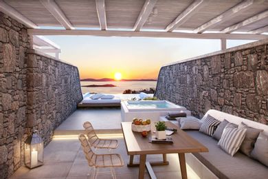 Deluxe Suite with Outdoor Heated Private Pool & Jacuzzi