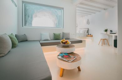 Dream Cave Suite with Heated Private Pool & Lounge Area