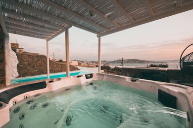 Dream Cave Suite with Heated Private Pool & Lounge Area