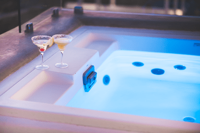 Elegant Suite with Outdoor Heated Jacuzzi