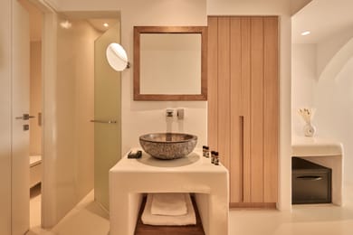 Harp Suite with private pool