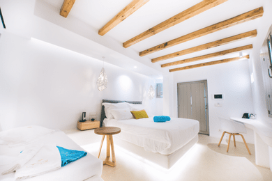 Honeymoon Suite with Outdoor Heated Private Pool & Jacuzzi