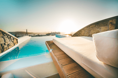 Honeymoon Suite with Outdoor Heated Private Pool & Jacuzzi