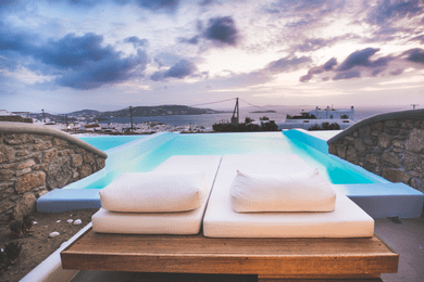 Honeymoon Suite with Outdoor Heated Private Pool & Jacuzzi
