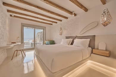 Phoebus Suite with Pool and Jacuzzi