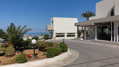 Adele Beach - Image 4
