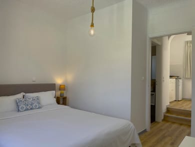 Apartment // Pool & Sea View