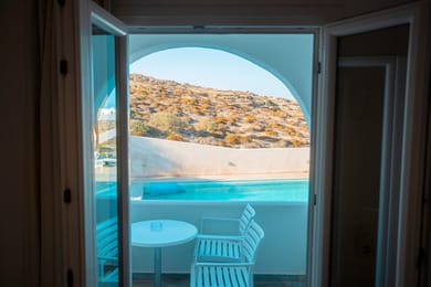 Apartment // Pool & Sea View