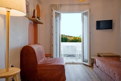 Apartment // Pool & Sea View