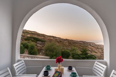 Apartment // Pool & Sea View