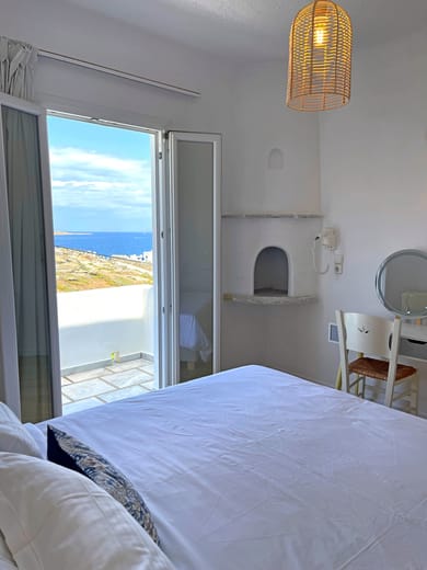 Apartment // Panoramic Pool & Sea View