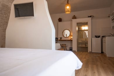 Flatlet // Groundfloor Village View