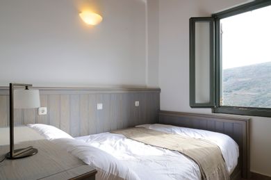 Suite | Side Sea View