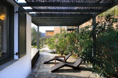 Suite | Side Sea View