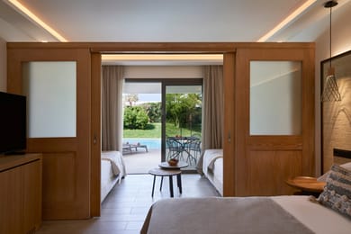 Premium Family Room Sliding Door Swim Up Inland View